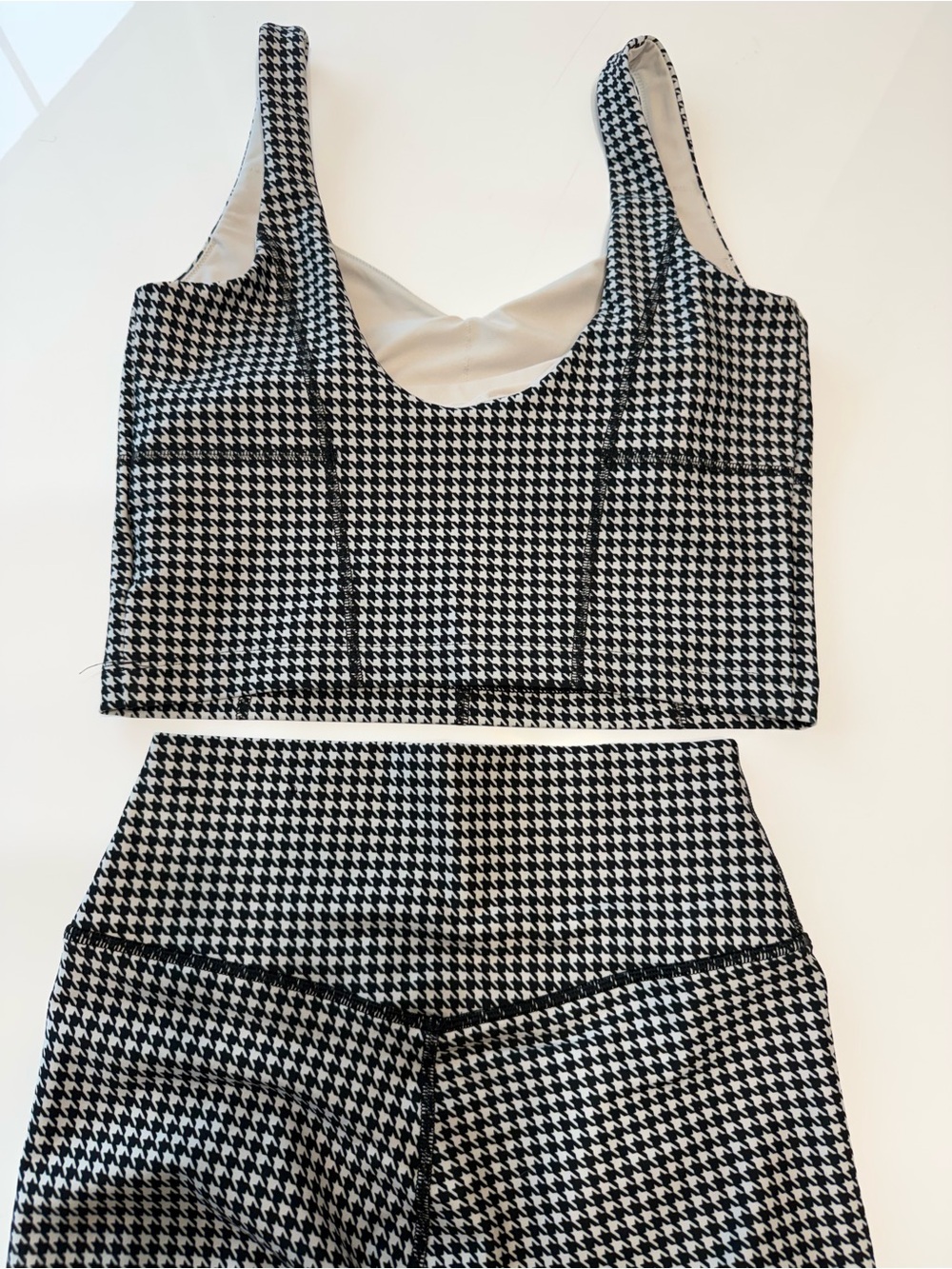YPB SculptLUX Houndstooth Sports Bra-Pant set Black & White - Picture 3 of 4